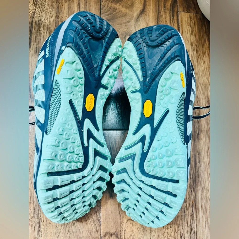 Merrell Women’s Siren Edge 3 Hiking Shoes - Picture 8 of 8